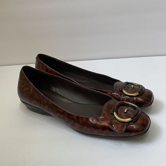 COLE HAAN‎ NIKE AIR LEOPARD PRINT PATENT FLATS - Picture 1 of 6